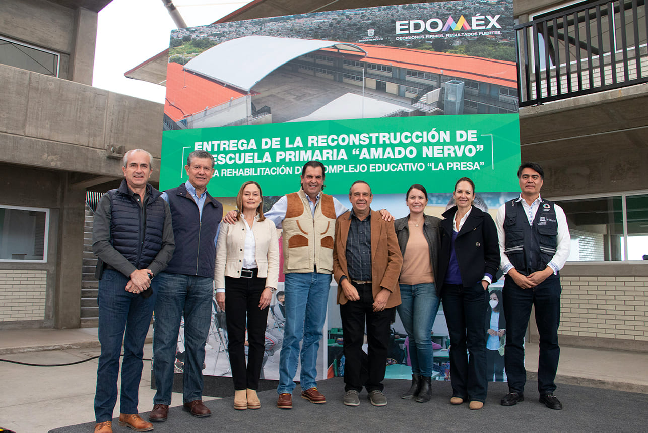 Primera piedra del hábitat educativo de Iztapalapa